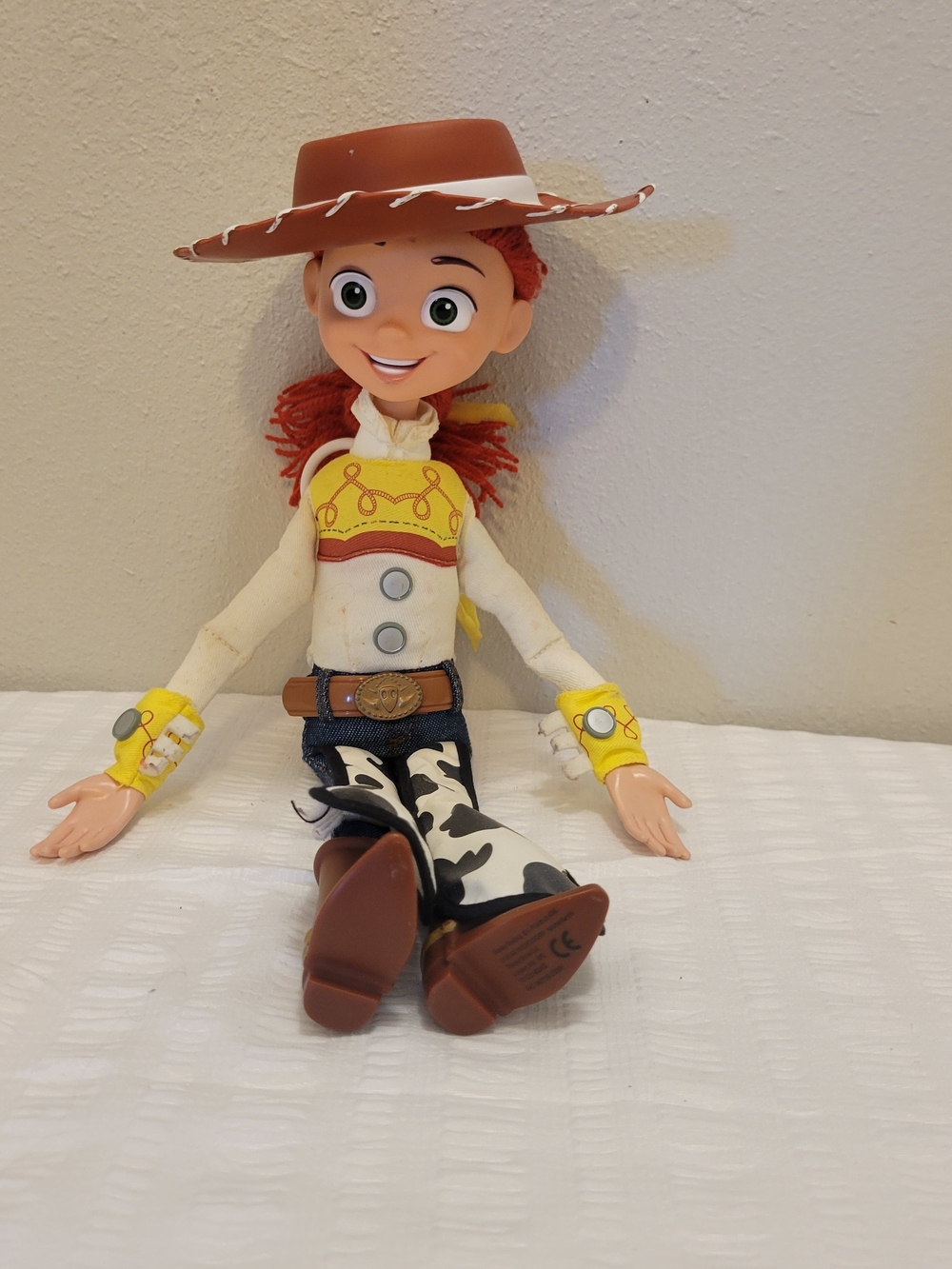 Toy Story Jessie Cowgirl Doll - Brown Hat, Yellow Accents